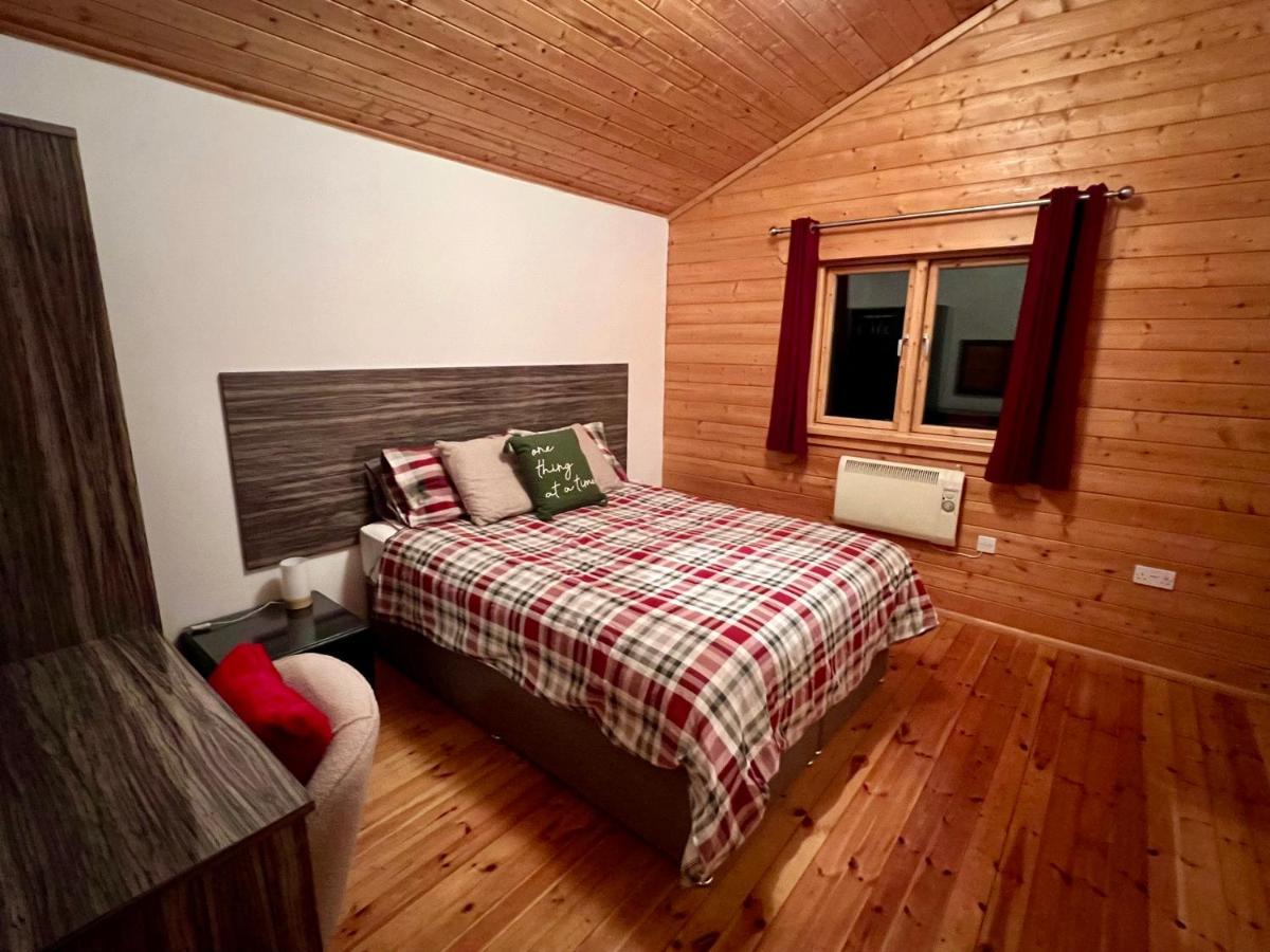 Tufty Lodge, Lake Pochard Lodge 9 South Cerney Luaran gambar