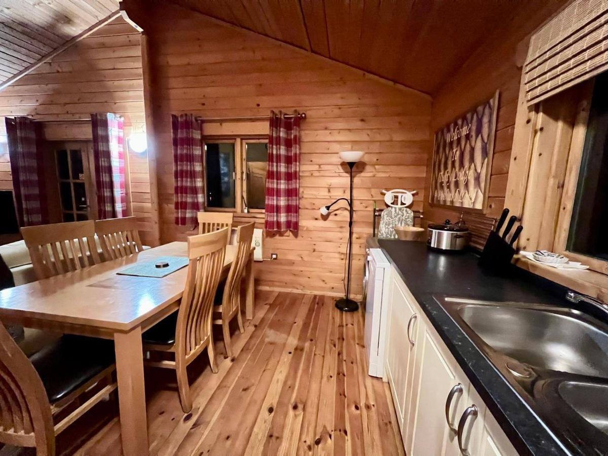 Tufty Lodge, Lake Pochard Lodge 9 South Cerney Luaran gambar